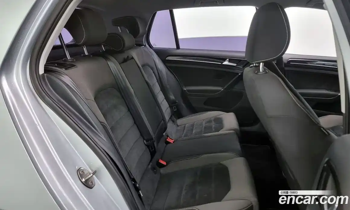 Volkswagen Golf 2013 1.6 Автомат в Москве № 499775, фото 12