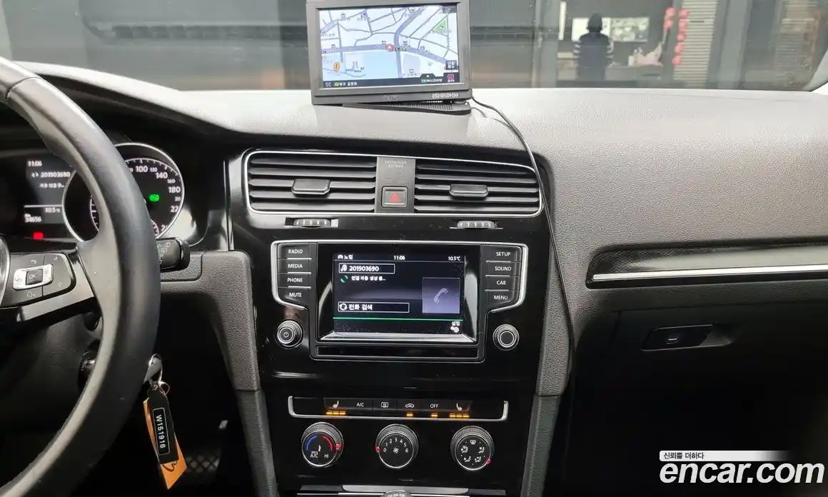 Volkswagen Golf 2013 1.6 Автомат в Москве № 499775, фото 15