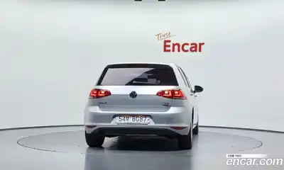 Volkswagen Golf 2013 1.6 Автомат в Москве № 499775, миниатюра 2