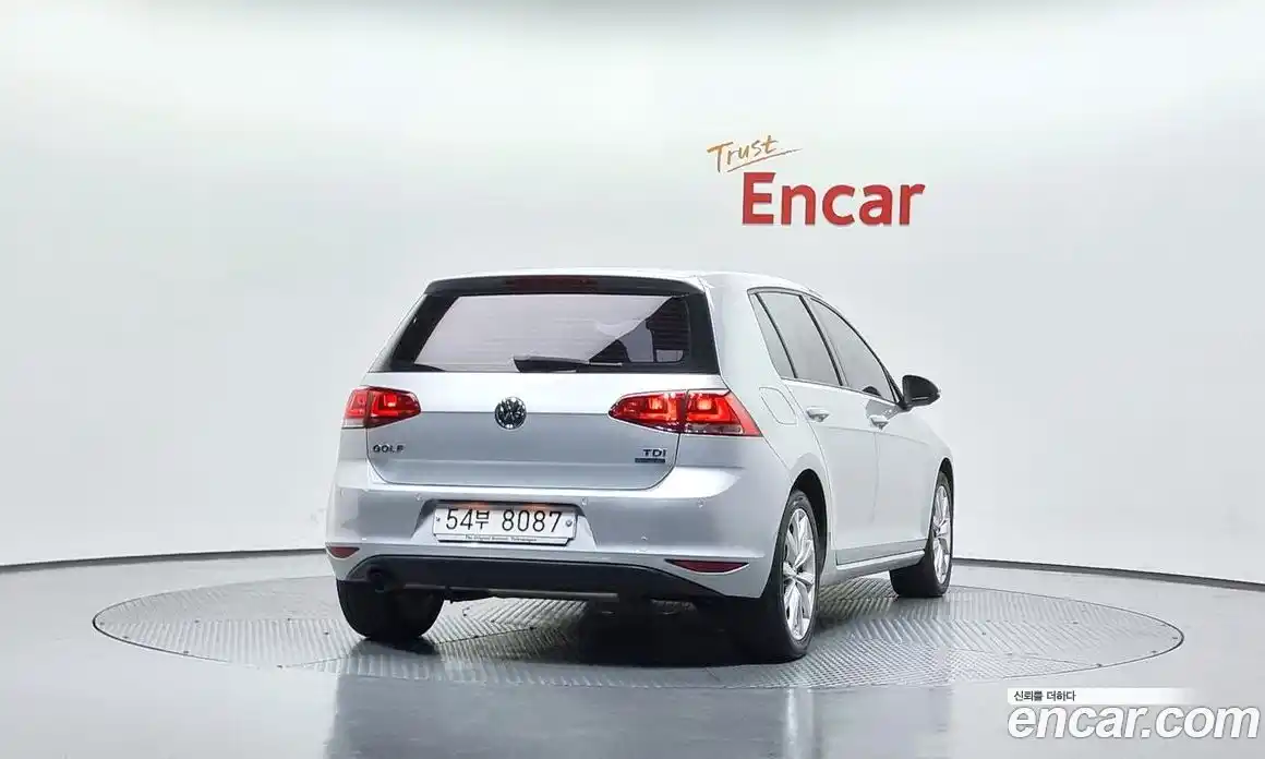 Volkswagen Golf 2013 1.6 Автомат в Москве № 499775, фото 4