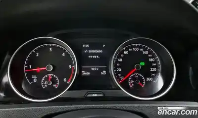 Volkswagen Golf 2013 1.6 Автомат в Москве № 499775, миниатюра 8