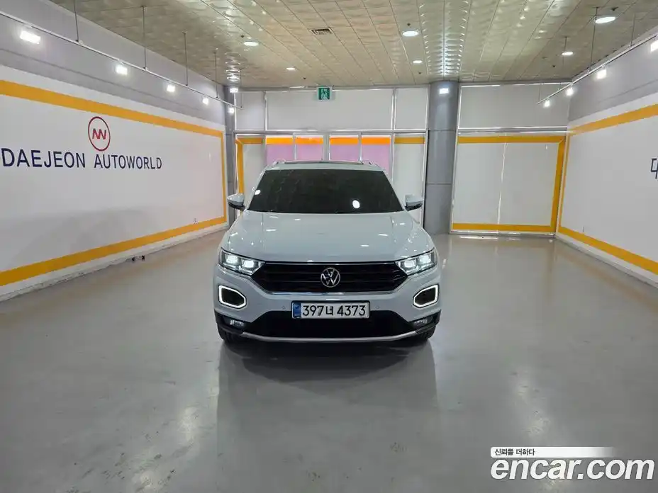 Volkswagen T-Roc 2021 2.0 Автомат в Москве № 499908, фото 8