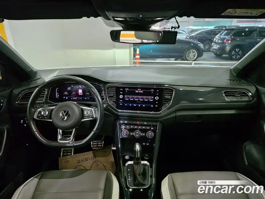 Volkswagen T-Roc 2021 2.0 Автомат в Москве № 499908, фото 9