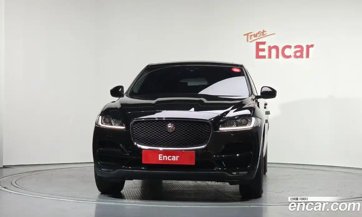 Jaguar F-Pace 2018 2.0 Автомат в Москве № 500241, фото 3