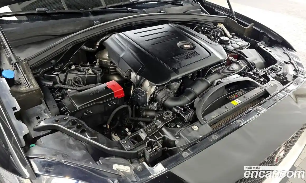 Jaguar F-Pace 2018 2.0 Автомат в Москве № 500241, фото 6