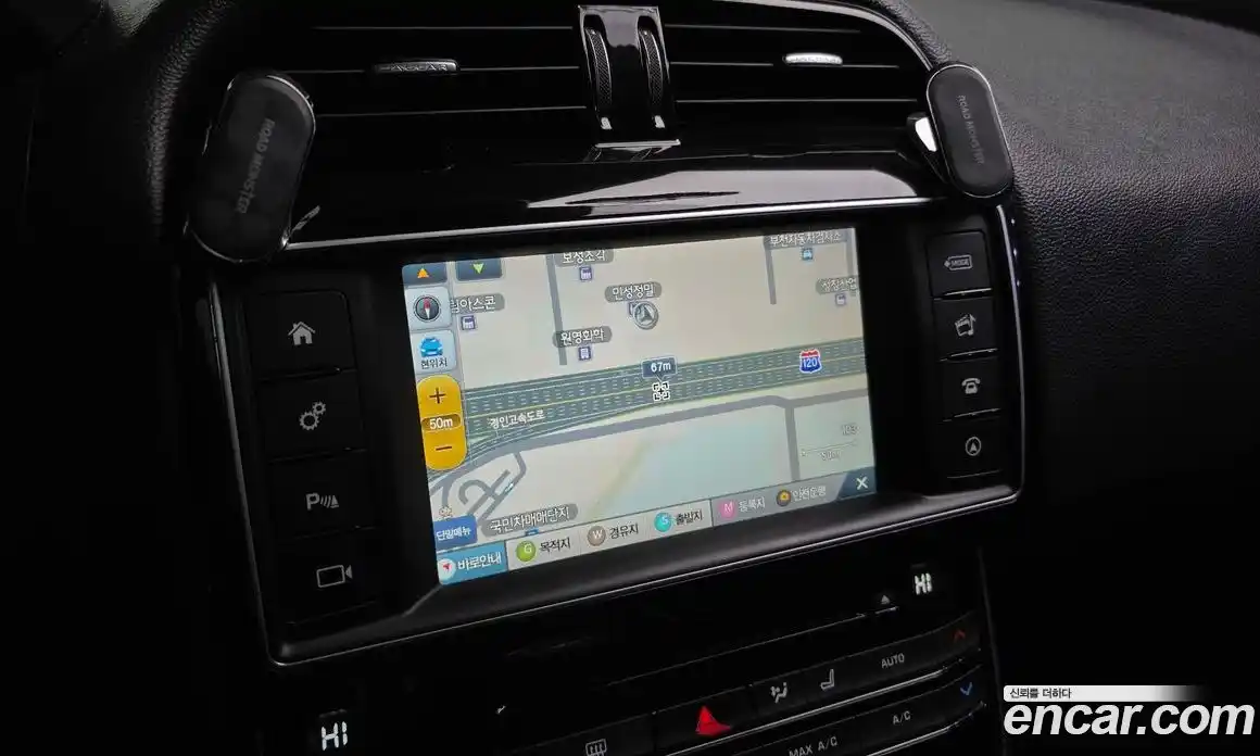 Jaguar XE 2016 2.0 Автомат в Москве № 500296, фото 16