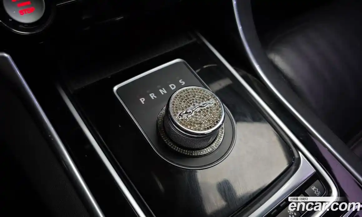 Jaguar XE 2016 2.0 Автомат в Москве № 500296, фото 9