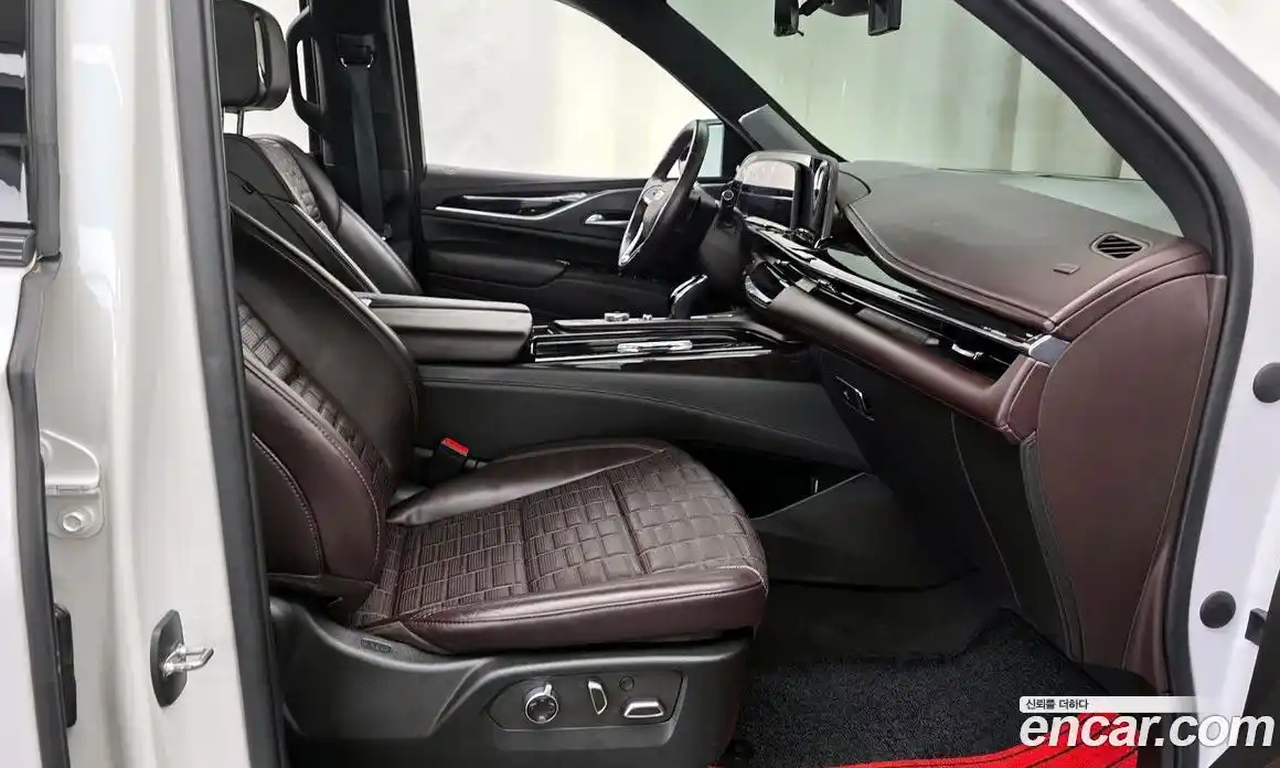 Cadillac Escalade 2023 6.2 Автомат в Москве № 500686, фото 11