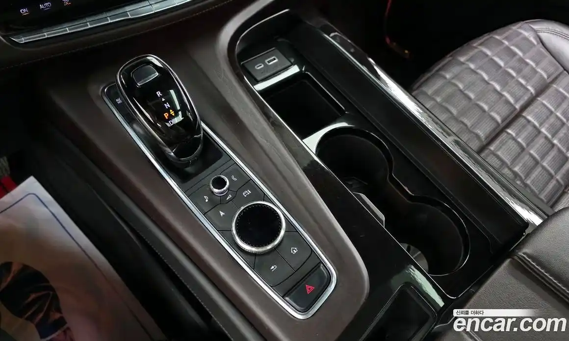 Cadillac Escalade 2023 6.2 Автомат в Москве № 500686, фото 9