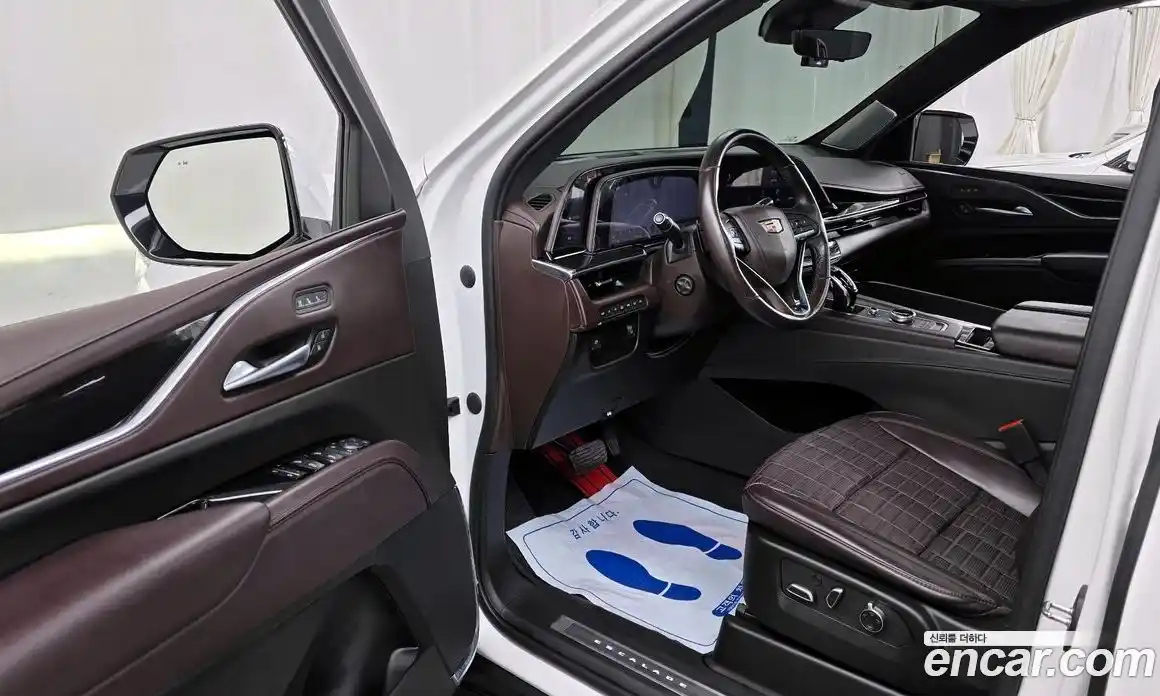 Cadillac Escalade 2023 6.2 Автомат в Москве № 500686, фото 10