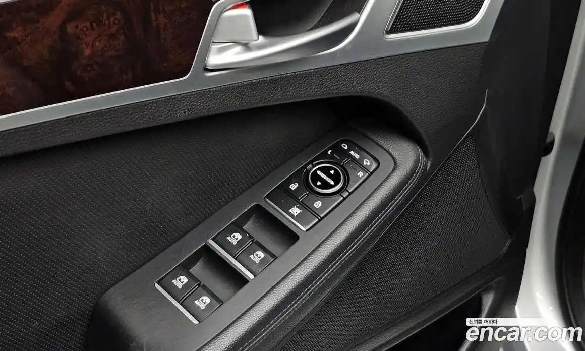 Hyundai Genesis 2015 3.3 Автомат в Москве № 5077, фото 14