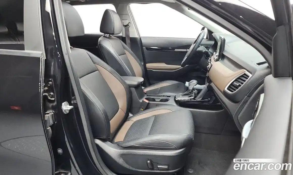 Kia Seltos 2022 1.6 Автомат в Москве № 50886, фото 11