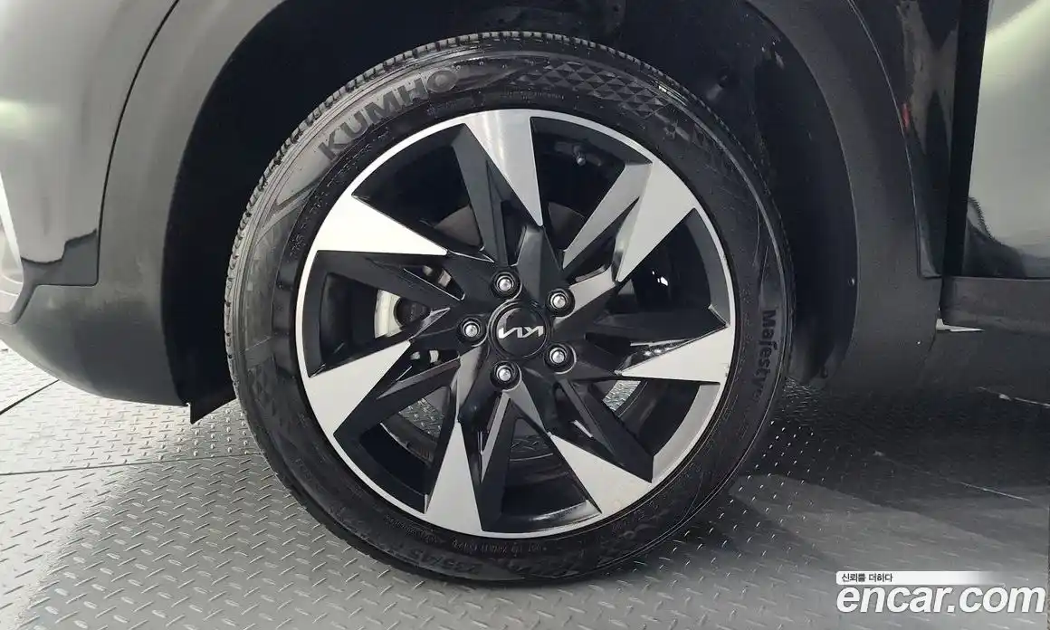 Kia Seltos 2022 1.6 Автомат в Москве № 50886, фото 8