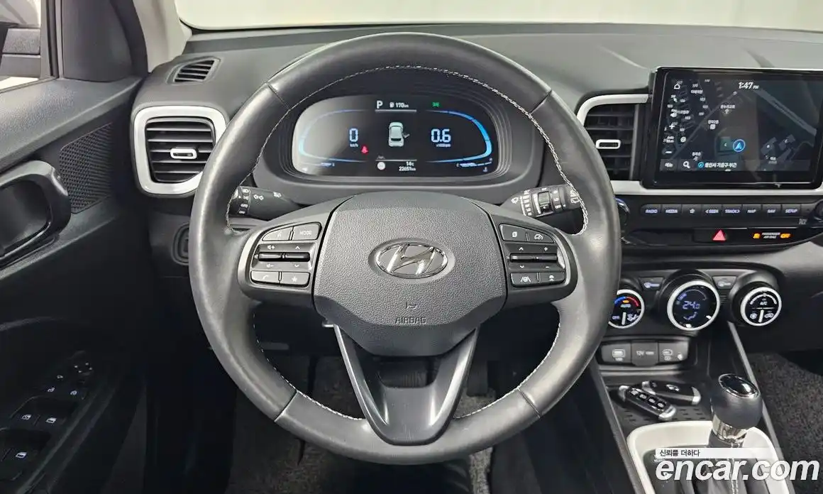 Hyundai Venue 2023 1.6 Автомат в Москве № 517787, фото 13