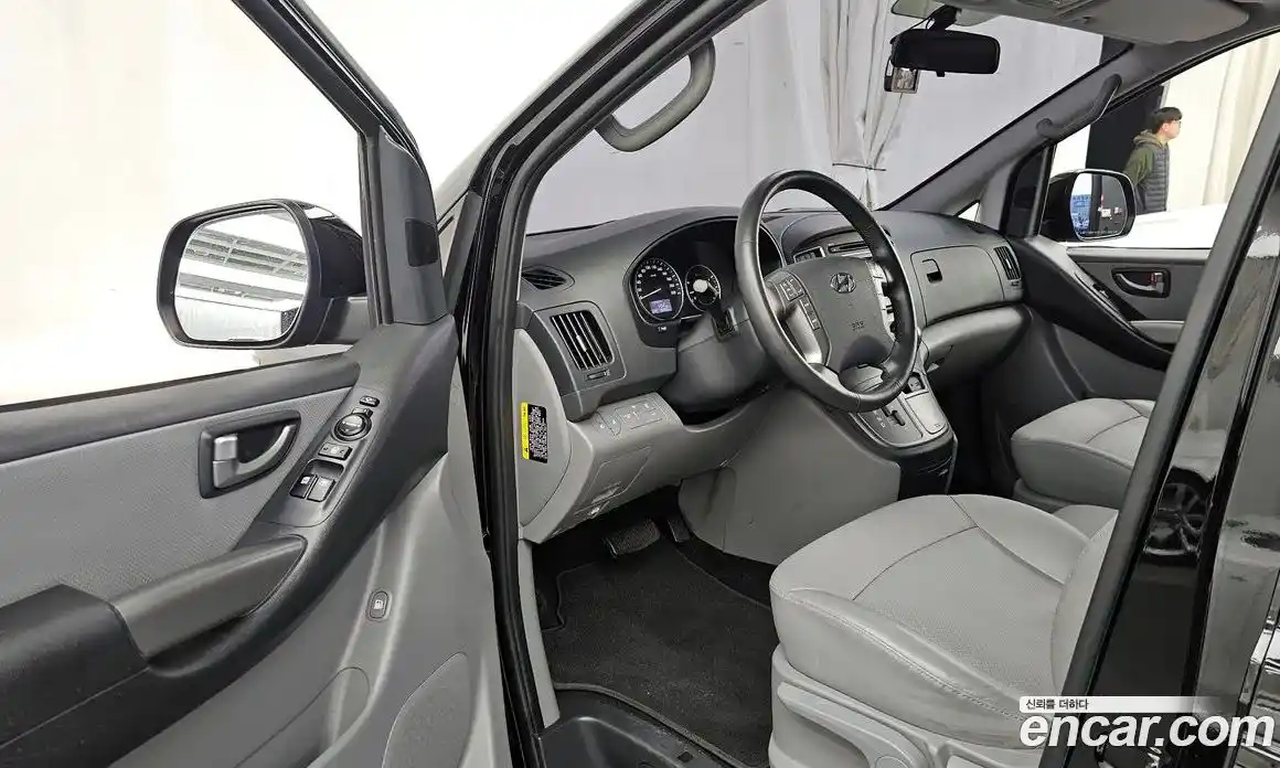 Hyundai Starex 2019 2.5 Автомат в Москве № 518513, фото 11