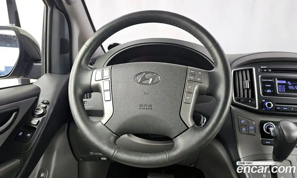 Hyundai Starex 2019 2.5 Автомат в Москве № 518513, фото 13