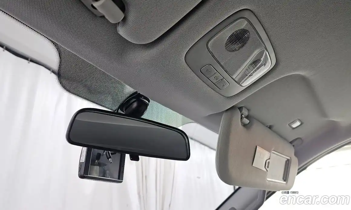 Hyundai Starex 2019 2.5 Автомат в Москве № 518513, фото 17