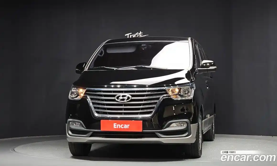 Hyundai Starex 2019 2.5 Автомат в Москве № 518513, фото 3