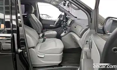 Hyundai Starex 2019 2.5 Автомат в Москве № 518513, миниатюра 10