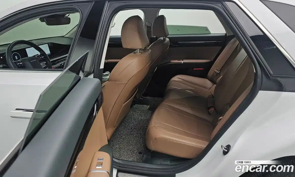 Hyundai Grandeur 2023 2.5 Автомат в Москве № 519002, фото 12