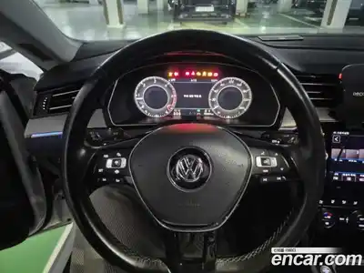Volkswagen Arteon 2019 2.0 Автомат в Москве № 521461, миниатюра 8