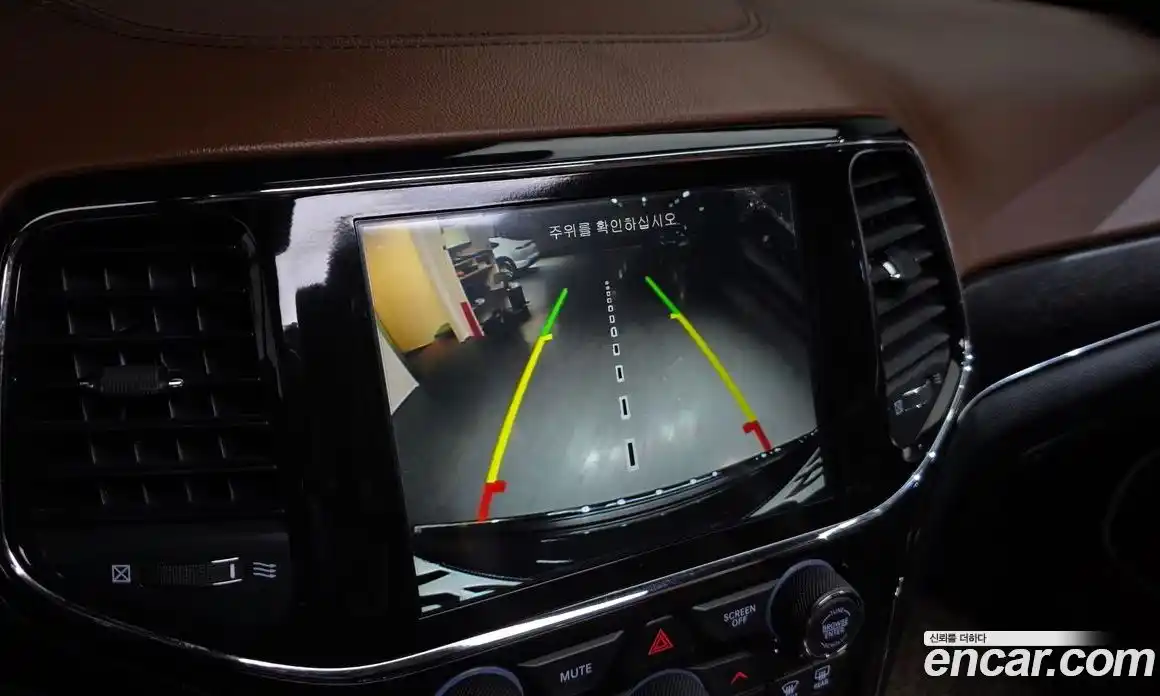 Jeep Cherokee 2021 3.6 Автомат в Москве № 522195, фото 14