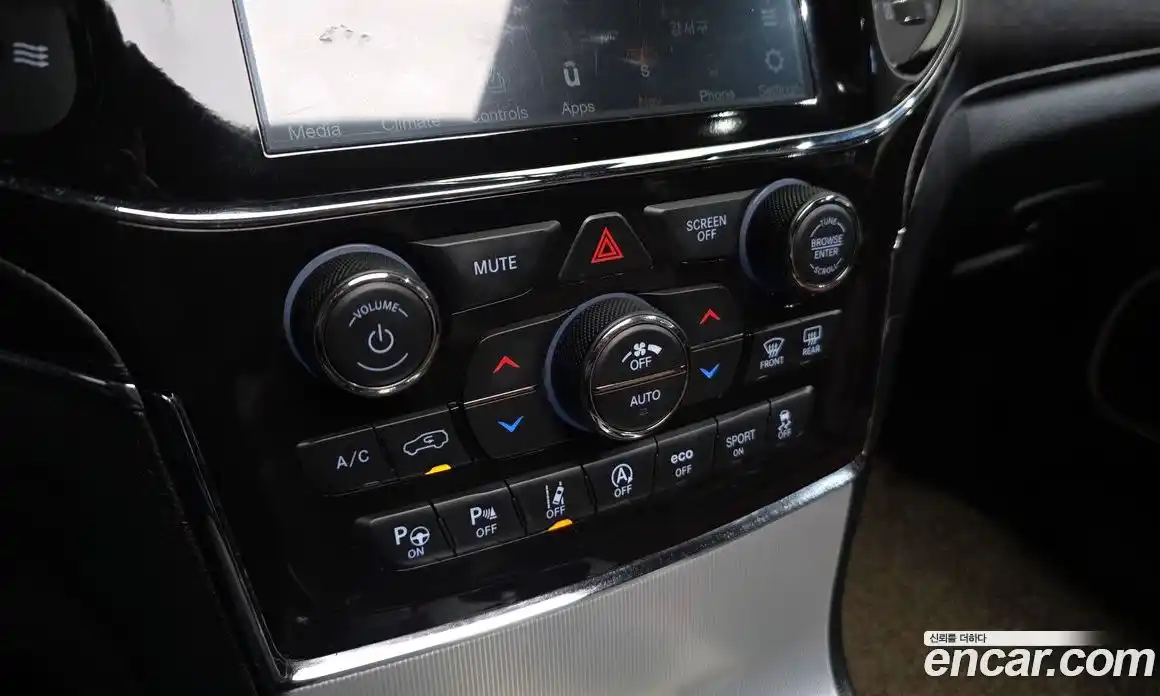 Jeep Cherokee 2021 3.6 Автомат в Москве № 522195, фото 16