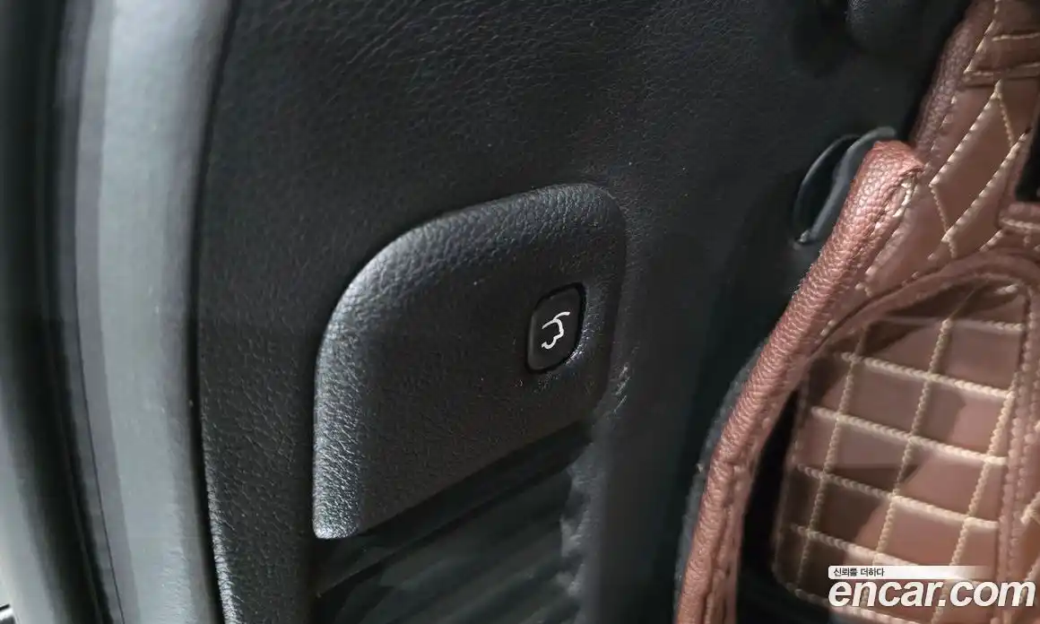 Jeep Cherokee 2021 3.6 Автомат в Москве № 522195, фото 19