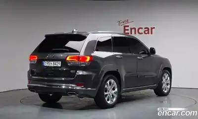 Jeep Cherokee 2021 3.6 Автомат в Москве № 522195, миниатюра 2