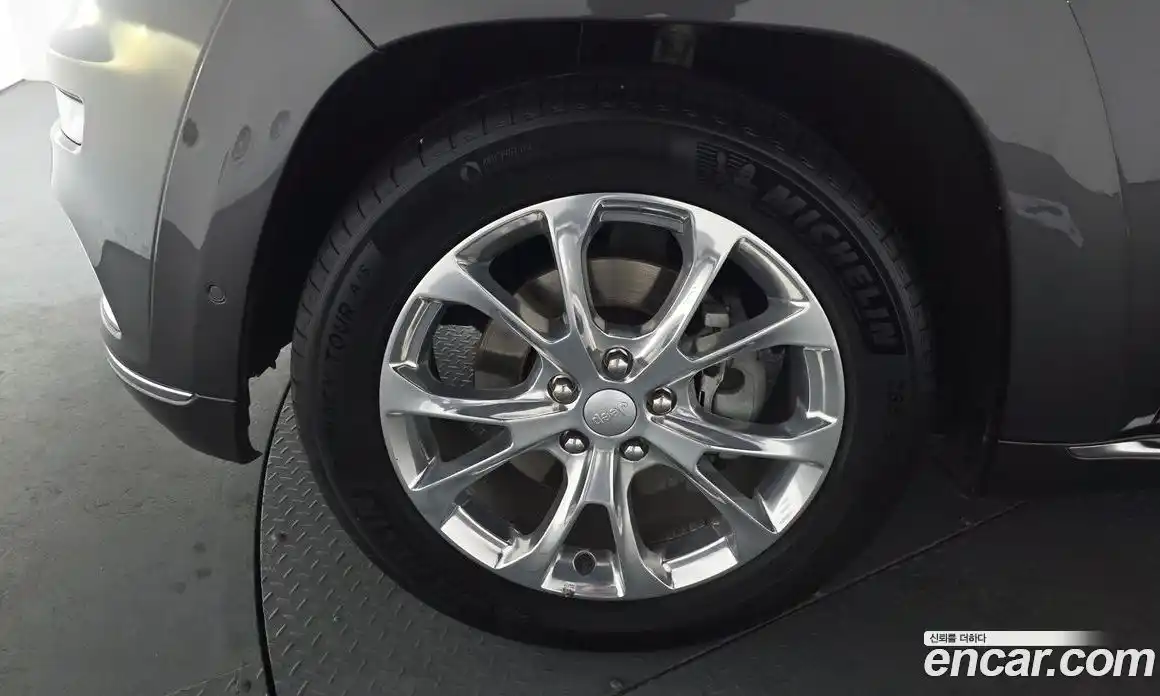 Jeep Cherokee 2021 3.6 Автомат в Москве № 522195, фото 5