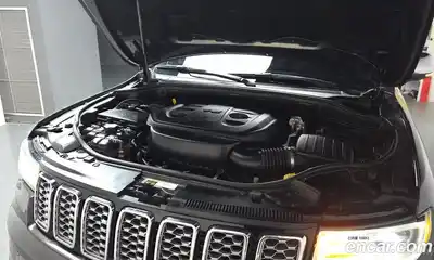 Jeep Cherokee 2021 3.6 Автомат в Москве № 522195, миниатюра 6