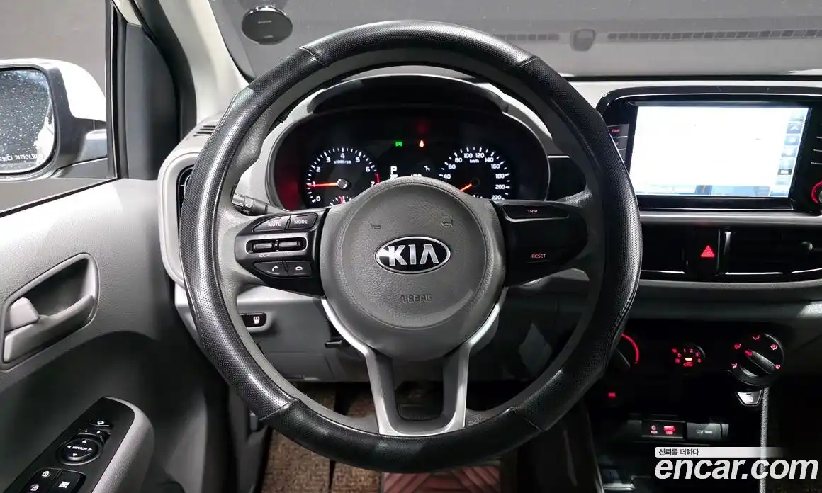 Kia Morning 2020 1.0 Автомат в Москве № 522247, фото 13