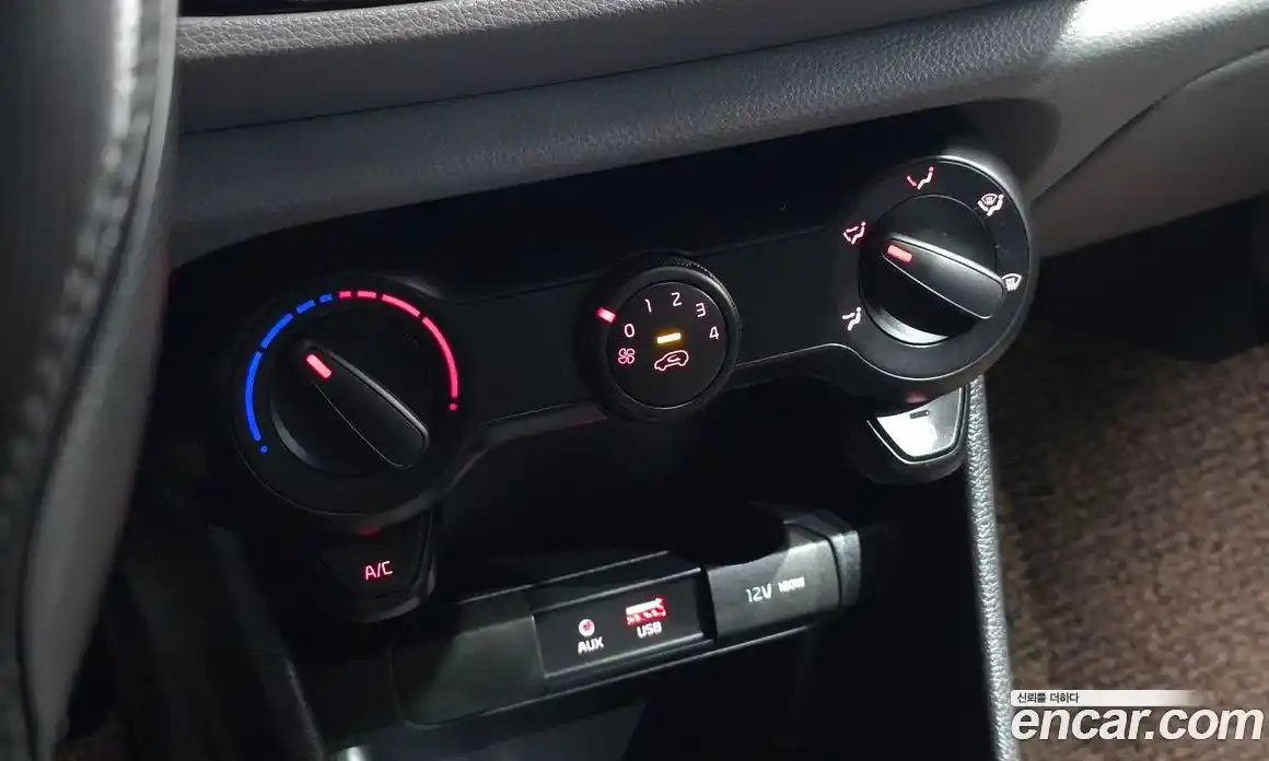 Kia Morning 2020 1.0 Автомат в Москве № 522247, фото 18