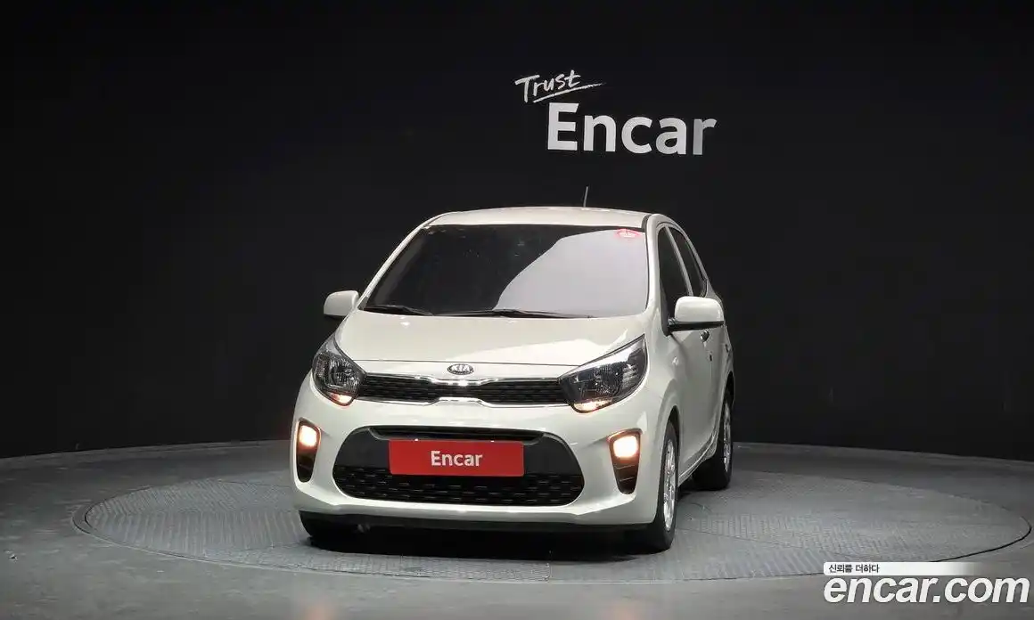 Kia Morning 2020 1.0 Автомат в Москве № 522247, фото 3