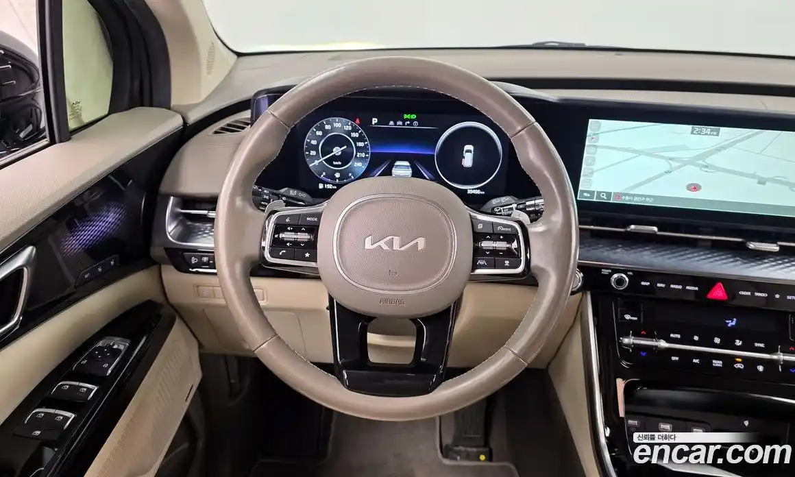 Kia Canival 2023 3.5 Автомат в Москве № 522266, фото 13