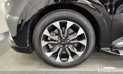 Kia Canival 2023 3.5 Автомат в Москве № 522266, миниатюра 5