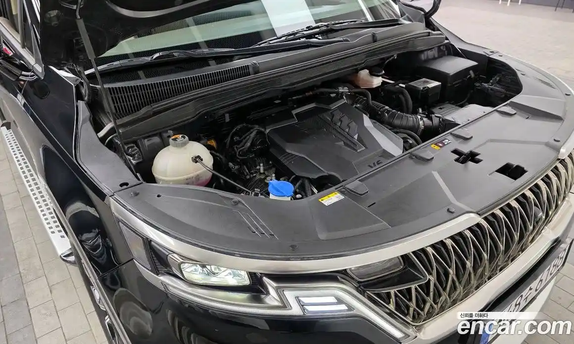 Kia Canival 2023 3.5 Автомат в Москве № 522266, фото 6