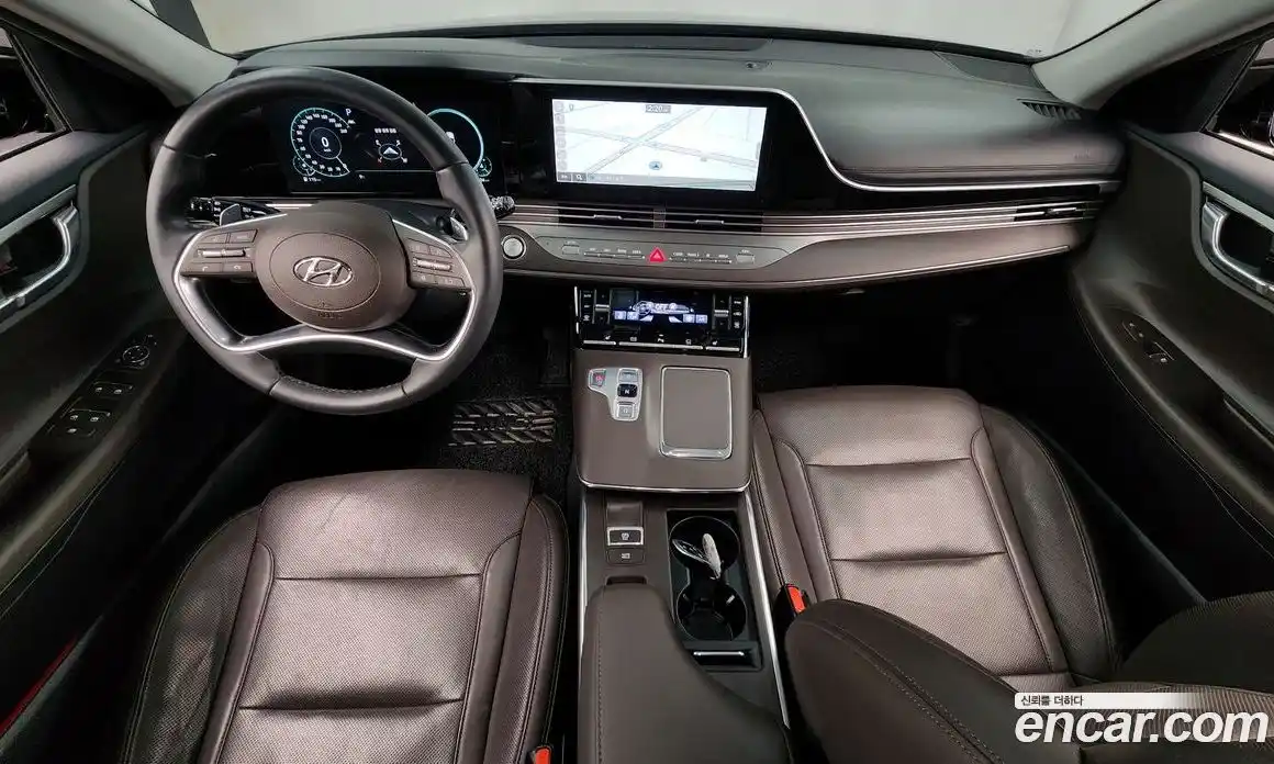 Hyundai Grandeur 2023 2.5 Автомат в Москве № 5234, фото 17