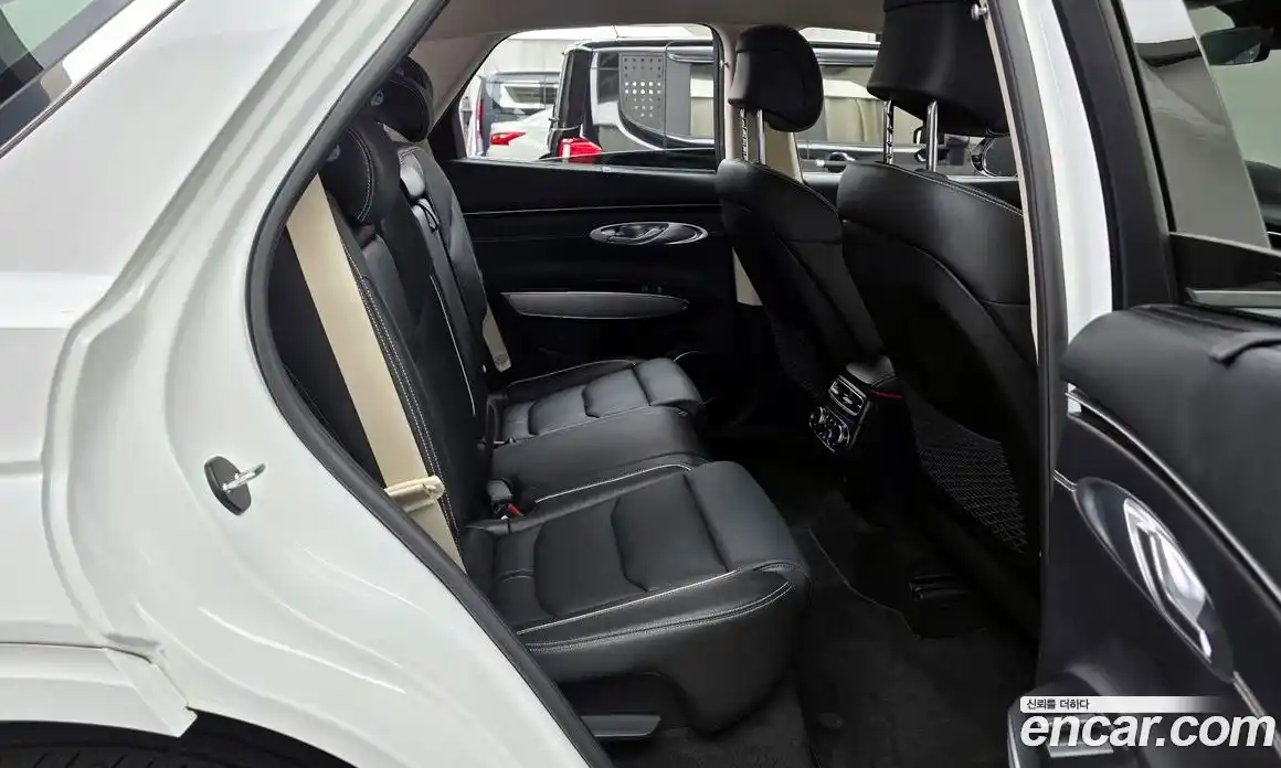 Genesis GV70 2024 0.1 Автомат в Москве № 523509, фото 12