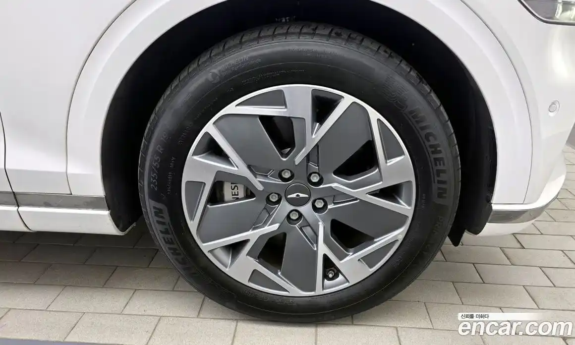 Genesis GV70 2024 0.1 Автомат в Москве № 523509, фото 5