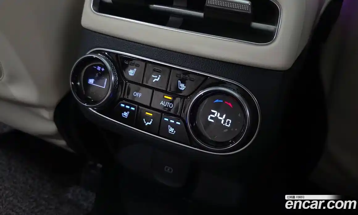 Genesis GV70 2022 0.1 Автомат в Москве № 523828, фото 18