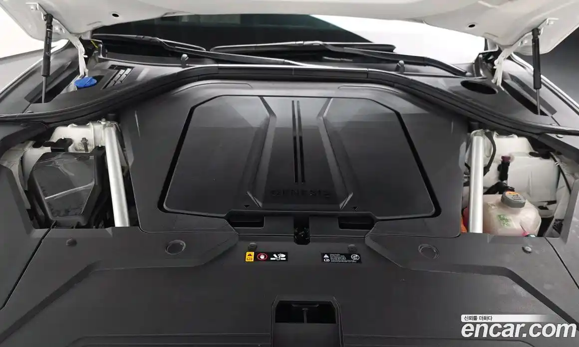 Genesis GV70 2022 0.1 Автомат в Москве № 523828, фото 5