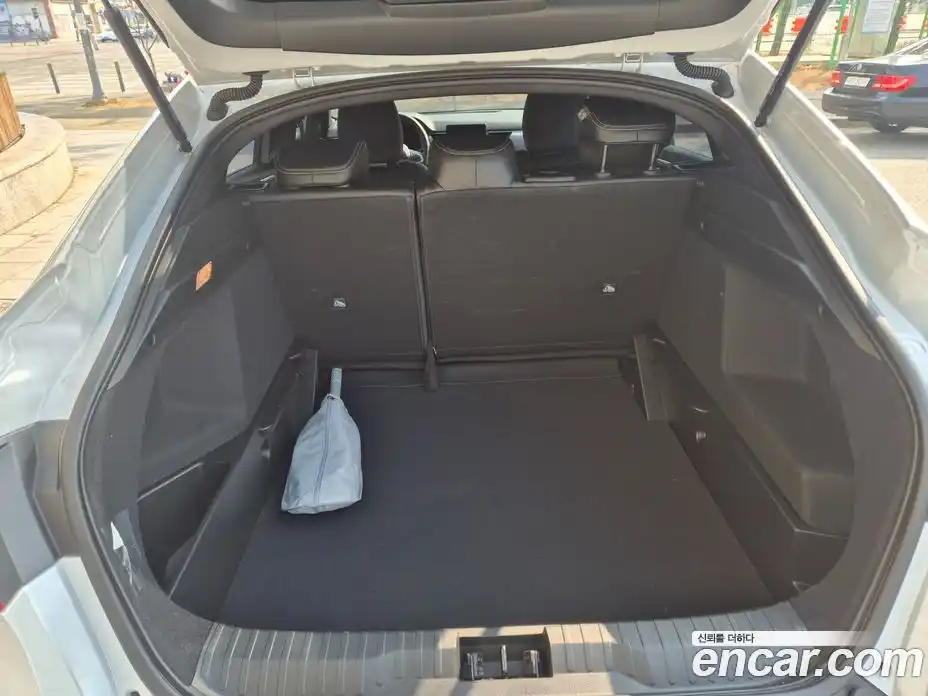 Renault XM3 2024 1.6 Автомат в Москве № 523980, фото 19