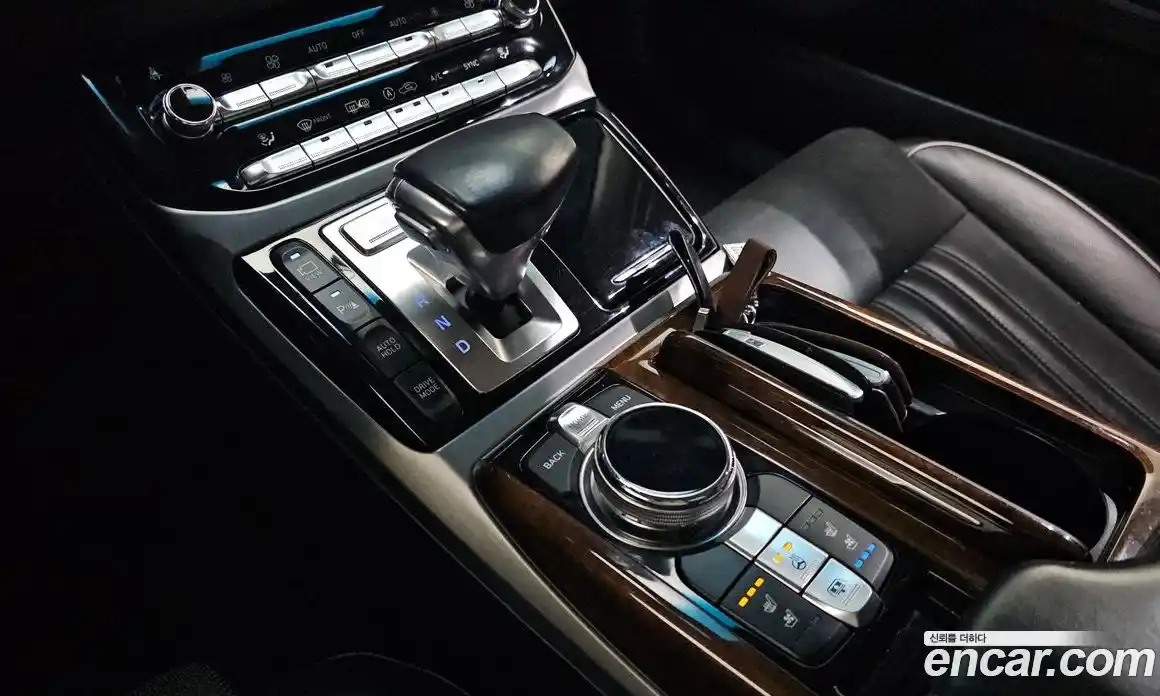 Genesis EQ900 2018 5.0 Автомат в Москве № 524190, фото 9