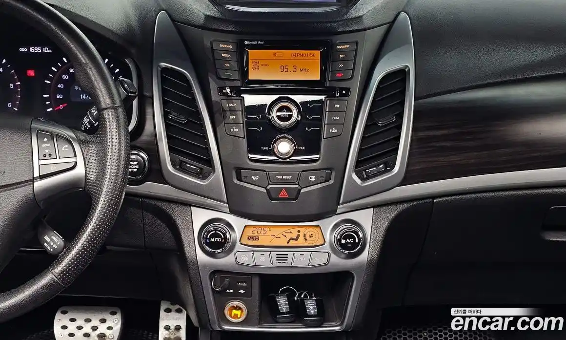 SsangYong Korando 2014 2.0 Автомат в Москве № 526850, фото 14