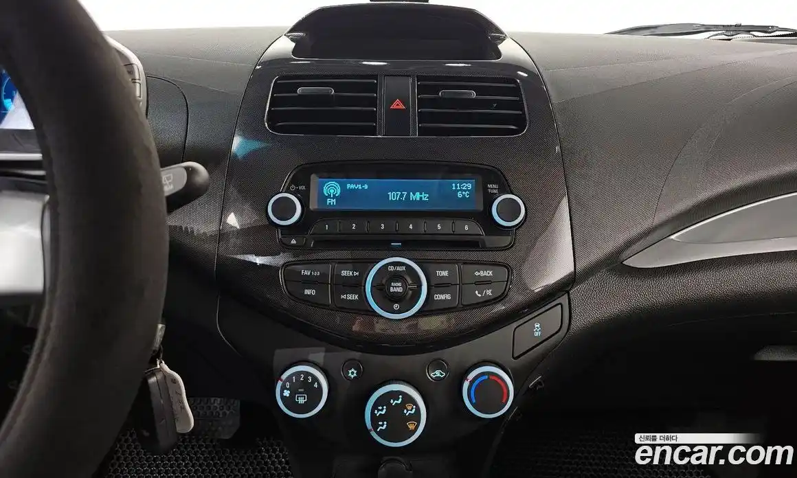 Chevrolet Spark 2015 1.0 Автомат в Москве № 528422, фото 14