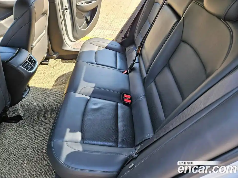 Chevrolet Malibu 2017 2.0 Автомат в Москве № 528896, фото 13