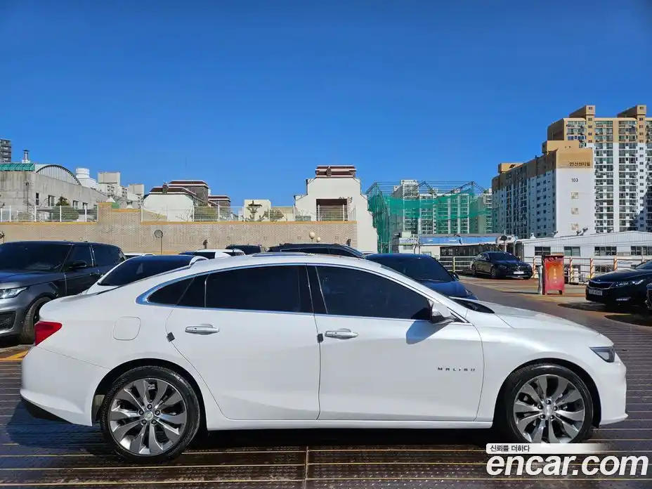 Chevrolet Malibu 2017 2.0 Автомат в Москве № 528896, фото 3
