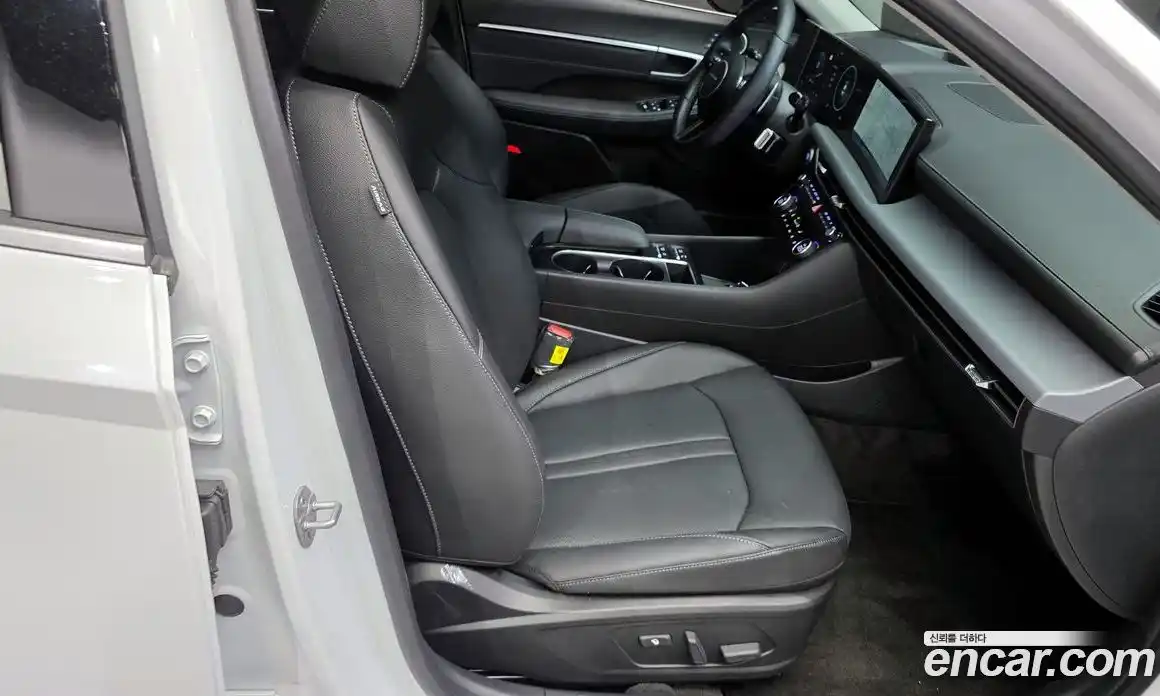 Hyundai Sonata 2025 2.0 Автомат в Москве № 529379, фото 12