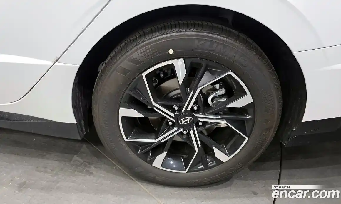 Hyundai Sonata 2025 2.0 Автомат в Москве № 529379, фото 5